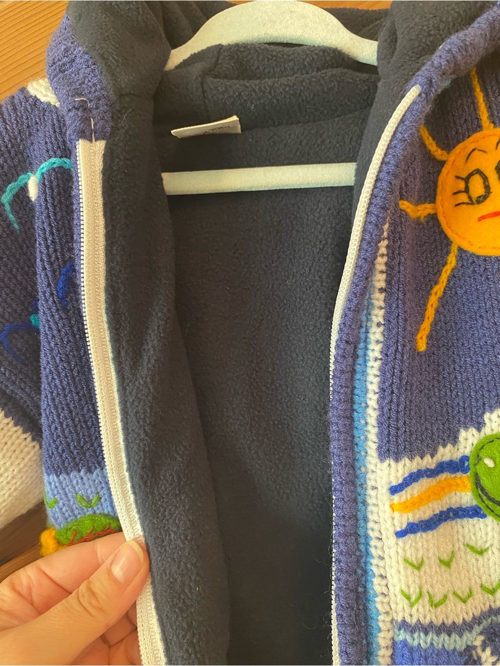 Peruvian Sweater - Picture 3 of 5